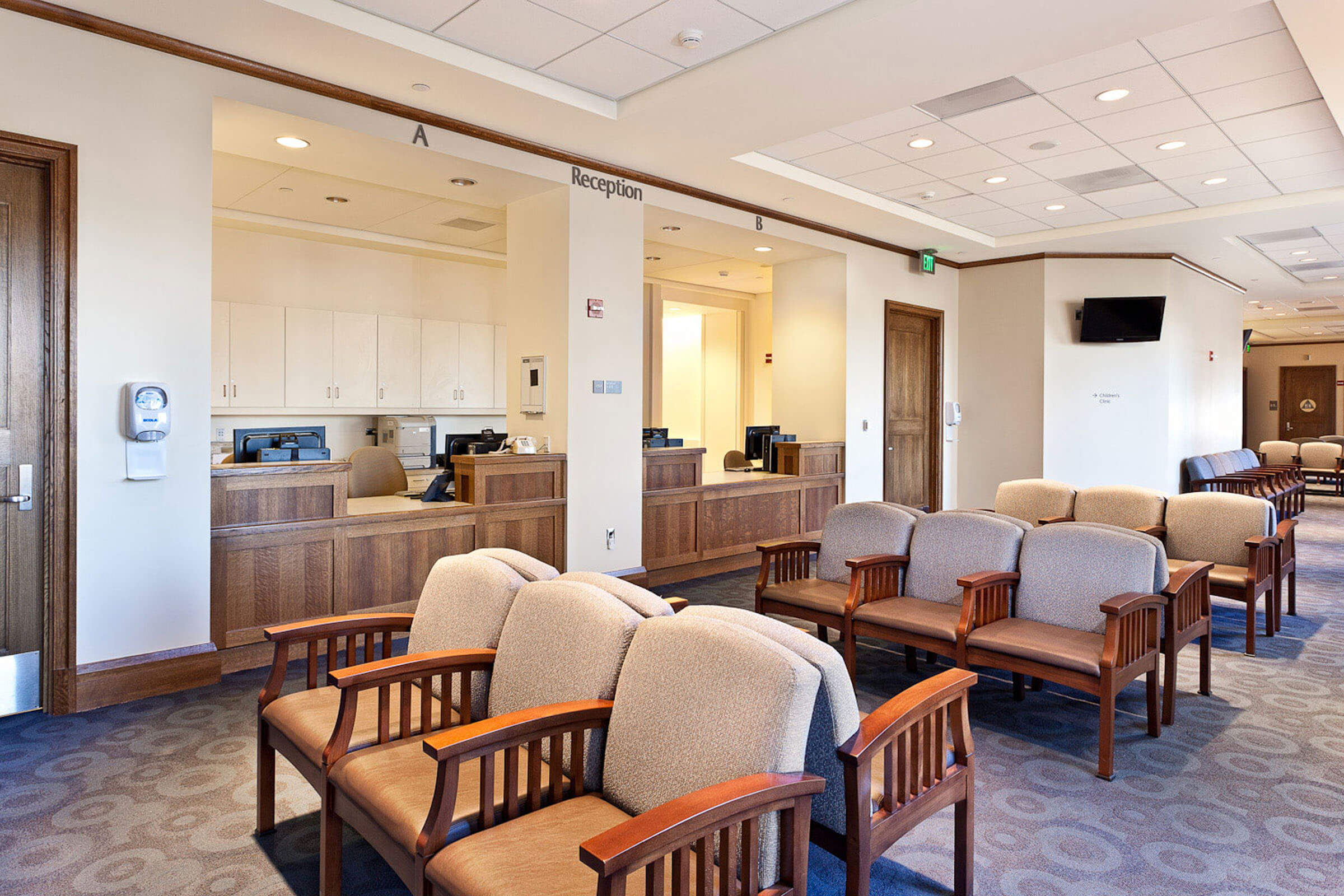 Santa Monica UCLA Medical Center — Robert A.M. Stern Architects, LLP